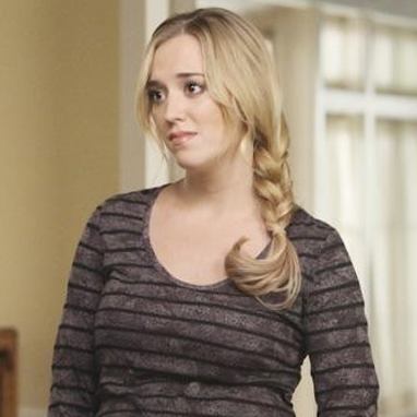 Andrea Bowen 