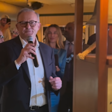 Prime Minister Anthony Albanese at Old Mate's Pub New York Andy Lee