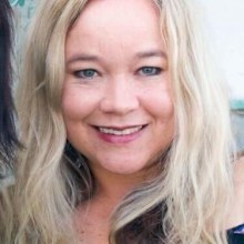 Natalie's life changed after being diagnosed with deadly cancer gene