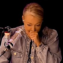 Jackie 'O' Henderson breaks down in tears live on air as she honours Olivia Newton-John.