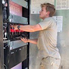 Robert Irwin rescues snake from vending machine