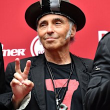 Nils Lofgren