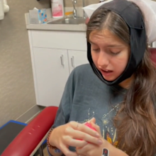 A girl has garnered plenty of internet attention for her hilarious reaction to her surgeon telling her he didn't like Taylor swift.