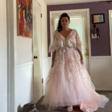bride criticised over choice of second-hand wedding gown