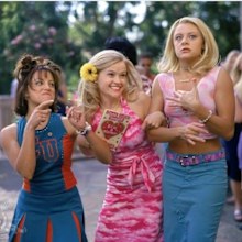 Reese Witherspoon with Legally Blonde co-stars Alanna Ubach and Jessica Cauffiel.
