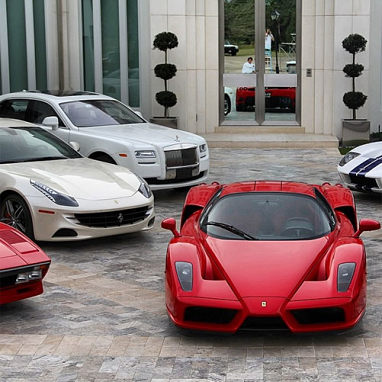 Golfer Ian Poulter has too many luxury cars - forced to off-load his Rolls Royce. (Instagram)