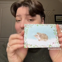 Woman shares Christmas card sent to her by estranged parents