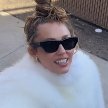 Miley Cyrus addresses Jennifer Lawrence Flowers dress rumours