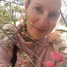 Elyn flowers