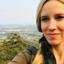 Russell Crowe, rumoured girlfriend, Britney Theriot, Instagram selfie, photo