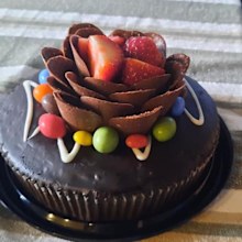 Shoppers go wild for mum's cult Aldi chocolate cake decorating hack