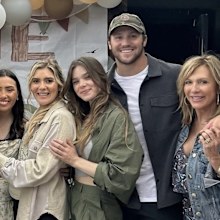 Hailee Steinfeld and Josh Allen
