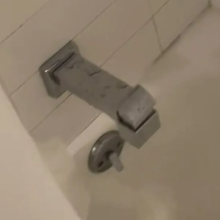 British-Australian singer-songwriter Ruel compares figuring out a hotel shower to "solving a riddle" in viral TikTok.