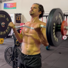Orlando Bloom busts a sweat at Far North Queensland gym.