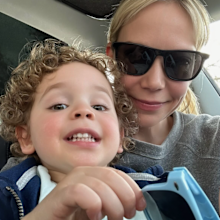Riki Lindhome