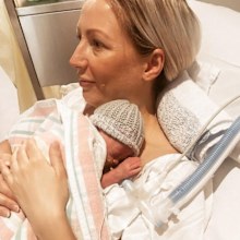 Arlo premmie baby skin to skin mum