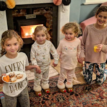 Dad admits he can’t tell his twins apart