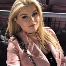 The young woman made a complaint to the company followed the incident.
