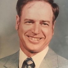 Bill Lynn was killed by a sword by Christopher Lee Price.
