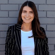 Téa Angelos