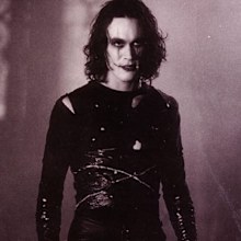 Brandon Lee stars in The Crow.