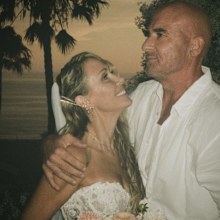 Tish Cyrus and Dominic Purcell on their wedding day
