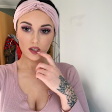 Woman stashes chicken nuggets in bra then forgets them