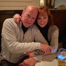 Reba McEntire, Rex Linn