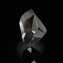 The auction will allow cryptocurrency bids for the diamond.