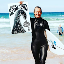 Layne Beachley surfing
