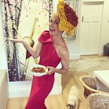 Jessica Rowe spag bol hat