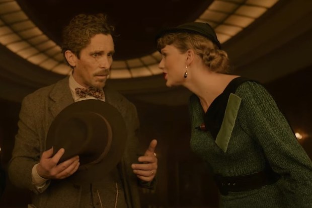 Taylor Swift in the 2022 movie Amsterdam