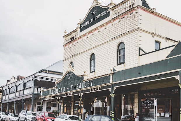 Bellingen town