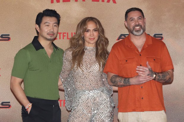 Simu Liu, Jennifer Lopez and Brad Peyton