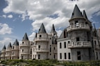 <p>This might look like a neighbourhood straight out of a Disney park, ready to be completed. </p><p>But these buildings are actually abandoned villas, found in Turkey. ﻿</p>