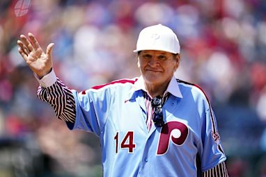 8. Pete Rose 