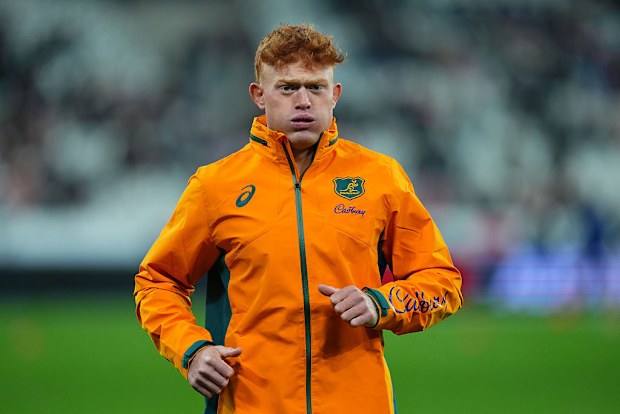 Comienza el partido Tane Edmed de Australia.