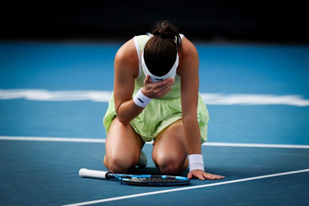 Kimberly Birrell of Australia celebrates beating Oksana Selekhmeteva of Russia.