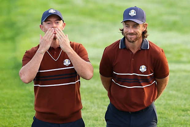A equipe reconhece Rory McLeill e Tommy Fleetwood da Europa.