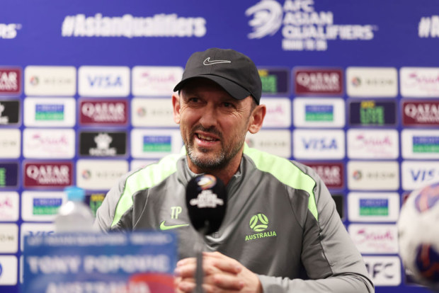 Socceroos head coach Tony Popovic speaks to the media.