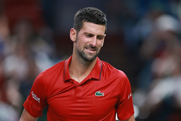 Novak Djokovic kortta