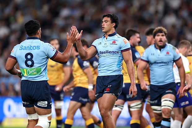 Joseph Aukuso-Suaalii and Pete Samu of the Waratahs celebrate a penalty.