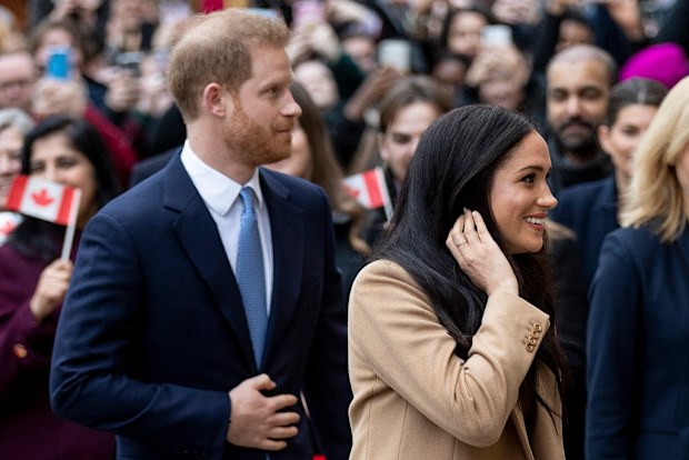 Meghan and Harry greet the crowd