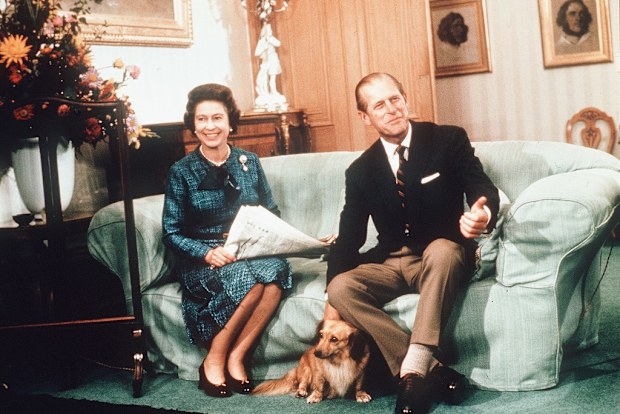 Queen Elizabeth and Prince Philip with their dogs