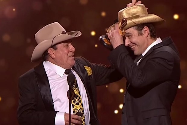 Molly Meldrum and Samuel Johnson at the 2017 Logie Awards.