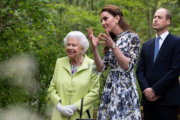Prince William Queen Elizabeth Kate Middleton Chelsea Flower Show