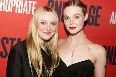 Dakota and Elle Fanning