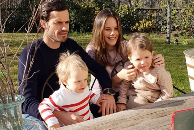 The couple with their two childre