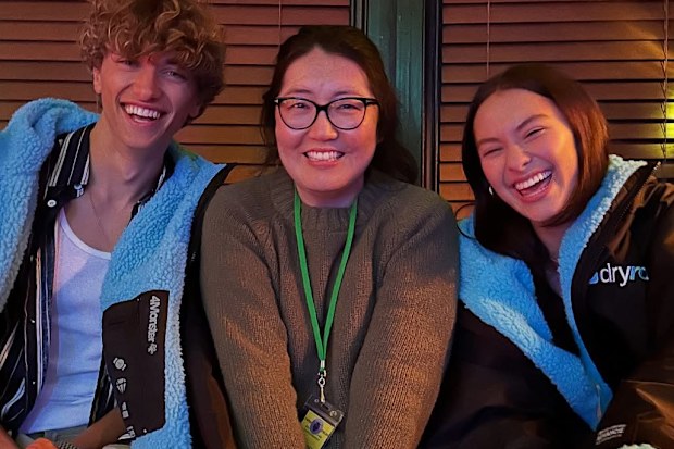 Lola Tung, Jenny Han and Gavin Casalegno from The Summer I Turned Pretty