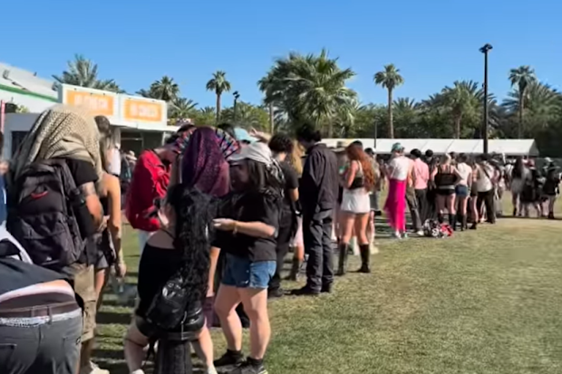 Wait times starbucks coachella 2026